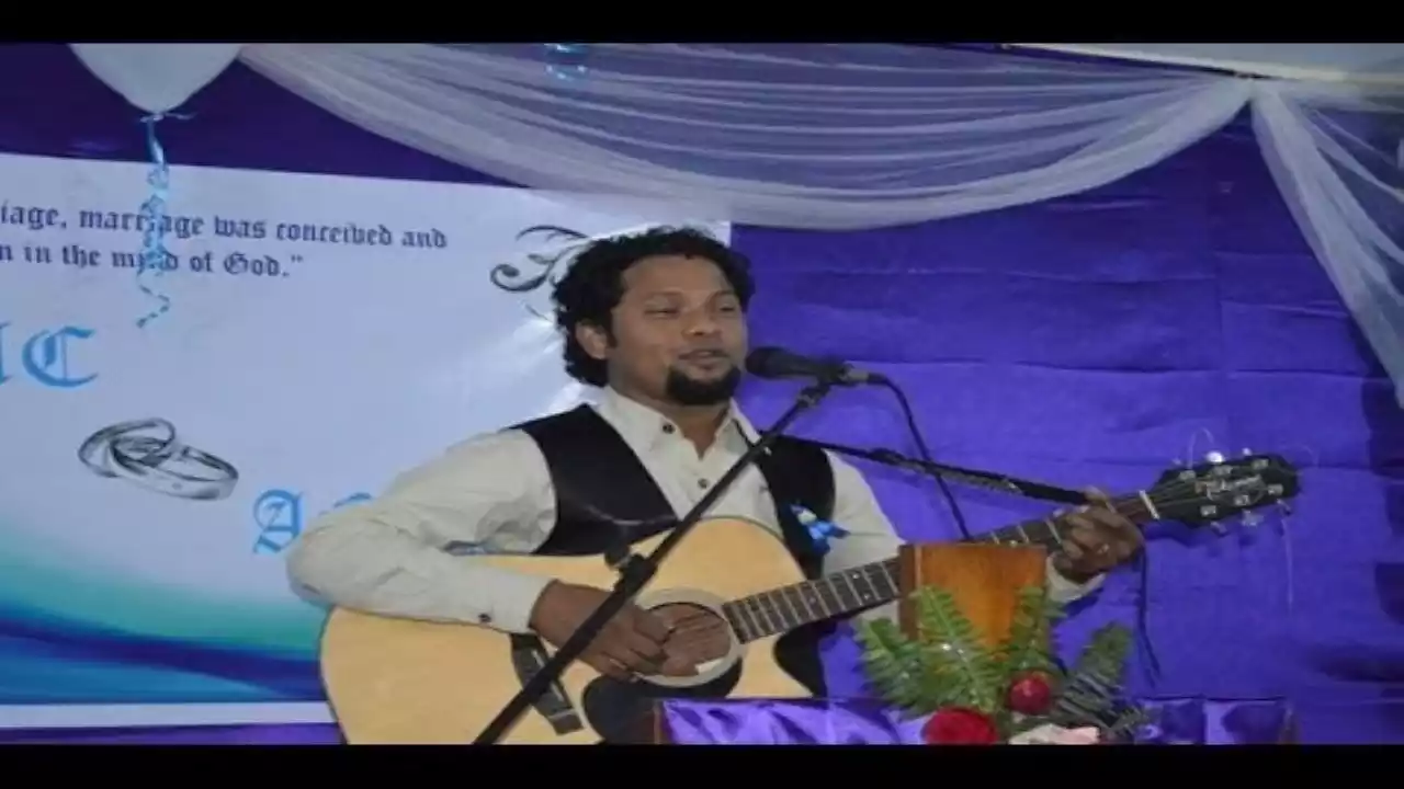 Mera Desh Bacha Le Lyrics Samir Tiruwa